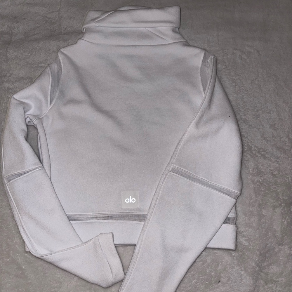 Alo yoga mock neck